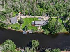 87 SUPERIOR ROAD Fenelon Falls Ontario, K0M 1N0