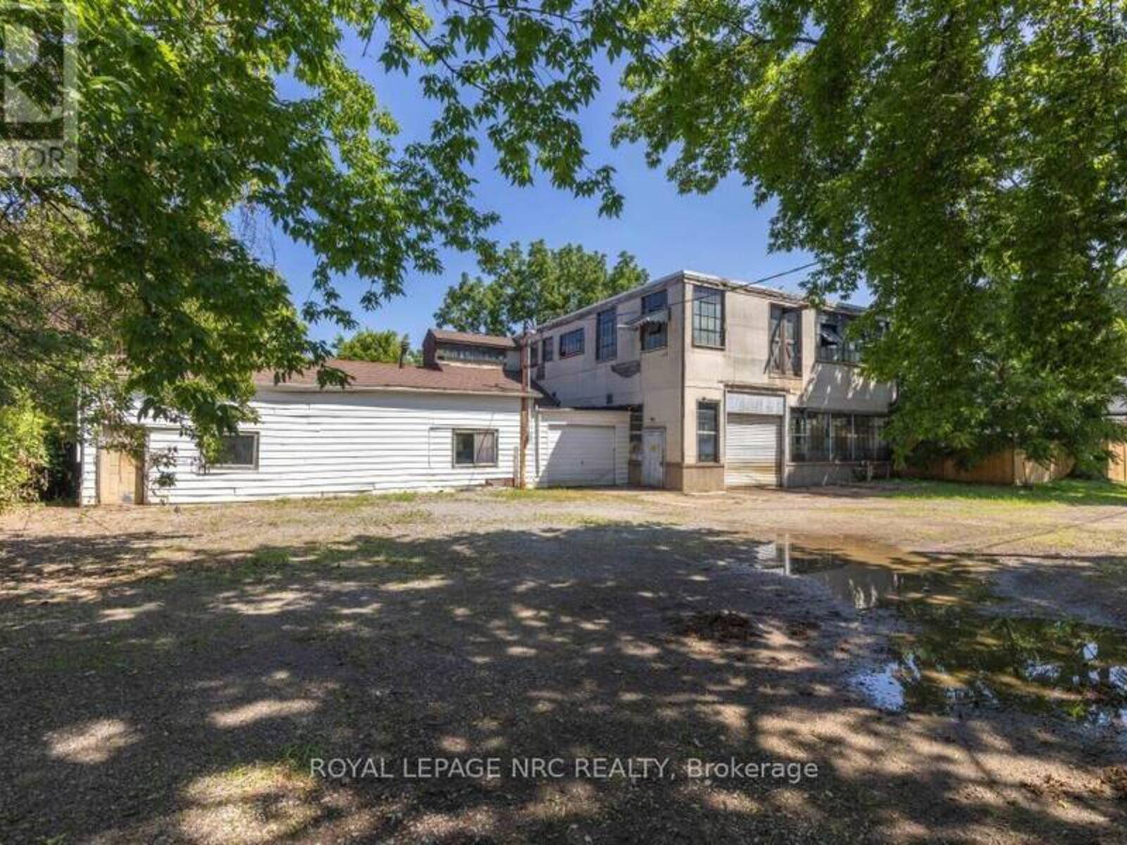 35 MCGHIE STREET, St. Catharines, Ontario L2R 5A9