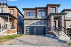 7 BARNYARD TRAIL | Barrie Ontario | Slide Image Three