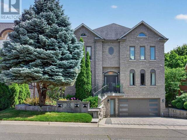 33 MUNRO BOULEVARD Toronto Ontario, M2P 1C1 - 6 Bedrooms Home For Sale