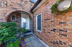 91 WOOLENSCOTE CIRCLE | Toronto Ontario | Slide Image Four