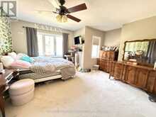 350 GILPIN DRIVE | Newmarket Ontario | Slide Image Ten