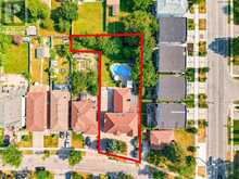 193 CODSELL AVENUE | Toronto Ontario | Slide Image Four
