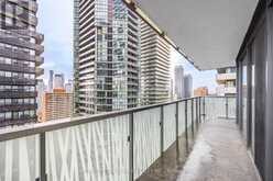 2305 - 50 CHARLES STREET E | Toronto Ontario | Slide Image Twenty-seven