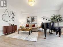 52 SOUTH PARK ROAD | Markham Ontario | Slide Image Four