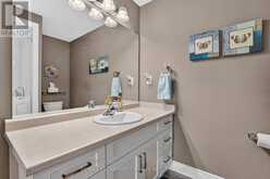 25 RICHARD CRESCENT | Smithville Ontario | Slide Image Seventeen