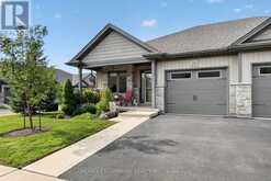 25 RICHARD CRESCENT | Smithville Ontario | Slide Image Two
