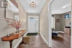 25 RICHARD CRESCENT | Smithville Ontario | Slide Image Six