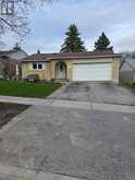 405 DIXON BOULEVARD | Newmarket Ontario | Slide Image Two