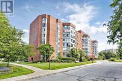 208 - 5 WELDRICK ROAD W | Richmond Hill Ontario | Slide Image One