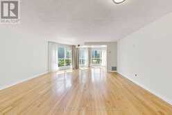 208 - 5 WELDRICK ROAD W | Richmond Hill Ontario | Slide Image Eight