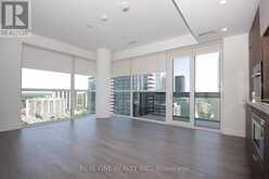 1709 - 39 ROEHAMPTON AVENUE | Toronto Ontario | Slide Image Eight