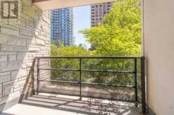 TH1 - 500 DORIS AVENUE | Toronto Ontario | Slide Image Thirty-nine
