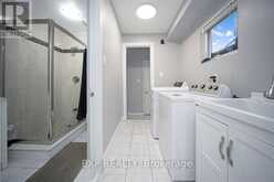 692 HUNTINGTON RIDGE DRIVE | Mississauga Ontario | Slide Image Twenty