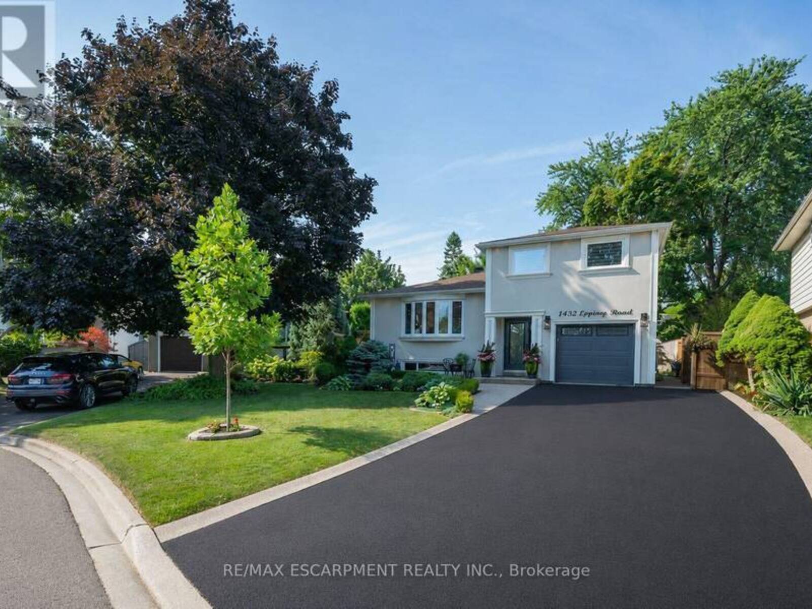 1482 EPPING ROAD, Burlington, Ontario L7M 1P4