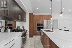 927 INGERSOLL COURT | Mississauga Ontario | Slide Image Thirteen