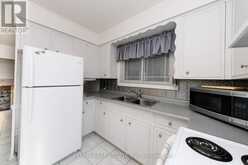 8968 BANTING AVENUE | Niagara Falls Ontario | Slide Image Twelve