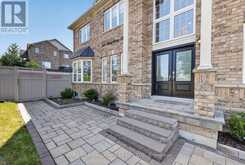 824 BLACK CHERRY DRIVE | Oshawa Ontario | Slide Image Six
