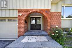 63 SPRINGDALE DRIVE | Barrie Ontario | Slide Image Three
