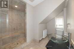 61 GRENVIEW BOULEVARD N | Toronto Ontario | Slide Image Nineteen