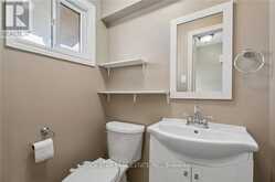 62 CORBETT DRIVE | Barrie Ontario | Slide Image Twelve