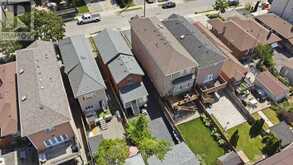 32 KIRKNEWTON ROAD | Toronto Ontario | Slide Image Thirty-one