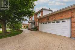 21 MOSS BOULEVARD | Dundas Ontario | Slide Image Three