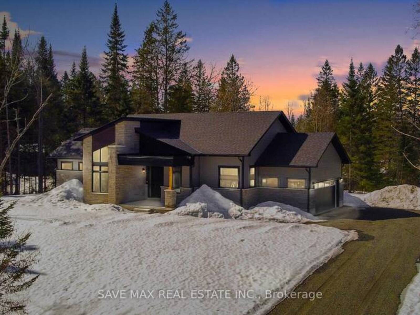 1007 KINGSRIDGE COURT, Huntsville, Ontario P1H 0K1
