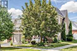30 ALHART STREET | Richmond Hill Ontario | Slide Image Seven