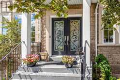 30 ALHART STREET | Richmond Hill Ontario | Slide Image Nine