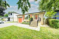 608 RUPERT AVENUE | Whitchurch-Stouffville Ontario | Slide Image Two