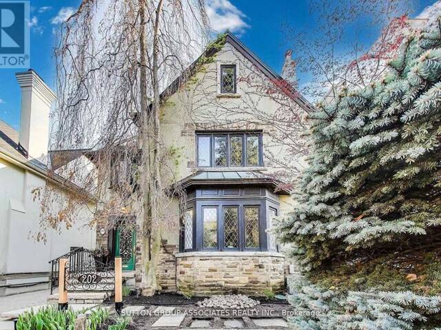 202 FOREST HILL ROAD Toronto Ontario, M5P 2N4 - 5 Bedrooms Home For Sale