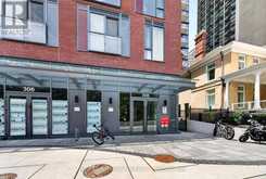 813 - 308 JARVIS STREET | Toronto Ontario | Slide Image Three