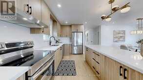 70 WEXFORD BOULEVARD | Toronto Ontario | Slide Image Eighteen