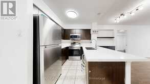 416 - 872 SHEPPARD AVENUE W | Toronto Ontario | Slide Image Seventeen