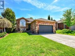 53 FOREST DALE DRIVE Barrie Ontario, L4M 6M9