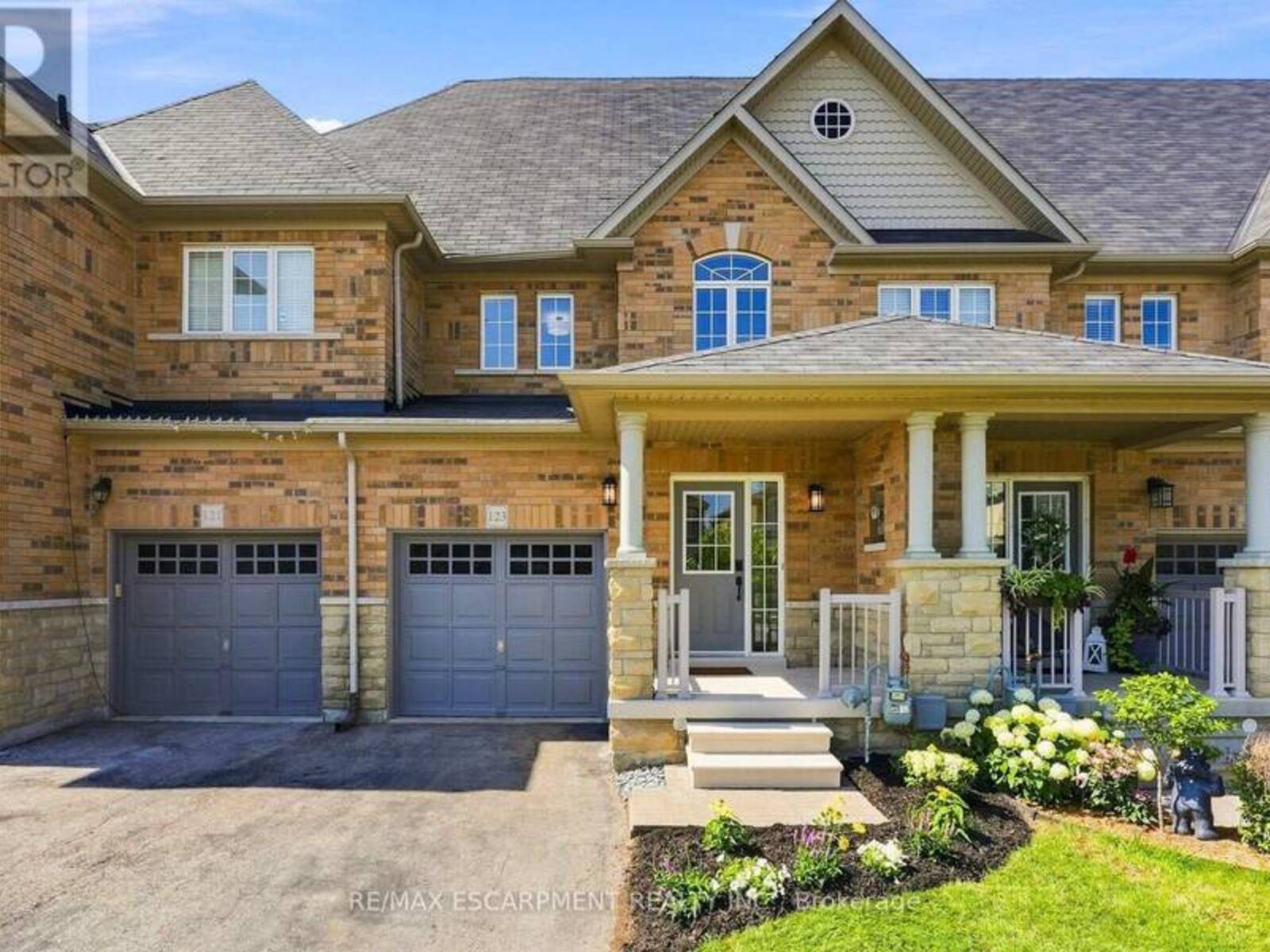 123 SKINNER ROAD, Hamilton, Ontario L8B 0R4