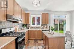 9 GRAND OAK DRIVE | Richmond Hill Ontario | Slide Image Fourteen
