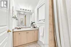 9 GRAND OAK DRIVE | Richmond Hill Ontario | Slide Image Thirty-one