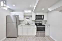 9 GRAND OAK DRIVE | Richmond Hill Ontario | Slide Image Thirty-six