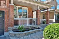 9 GRAND OAK DRIVE | Richmond Hill Ontario | Slide Image Three