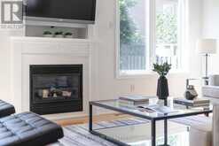 9 GRAND OAK DRIVE | Richmond Hill Ontario | Slide Image Six