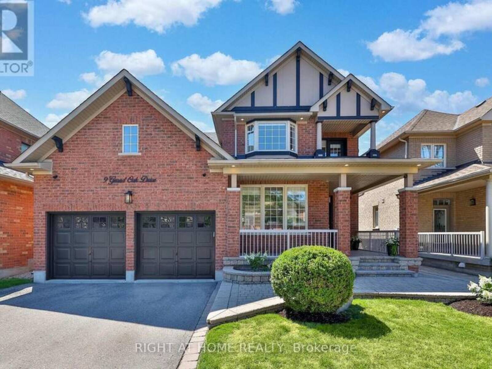 9 GRAND OAK DRIVE, Richmond Hill, Ontario L4E 4E8