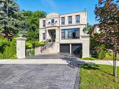 10 HILLAVON DRIVE Toronto Ontario, M9B 2P5
