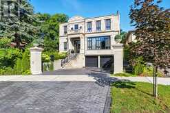 10 HILLAVON DRIVE | Toronto Ontario | Slide Image Five