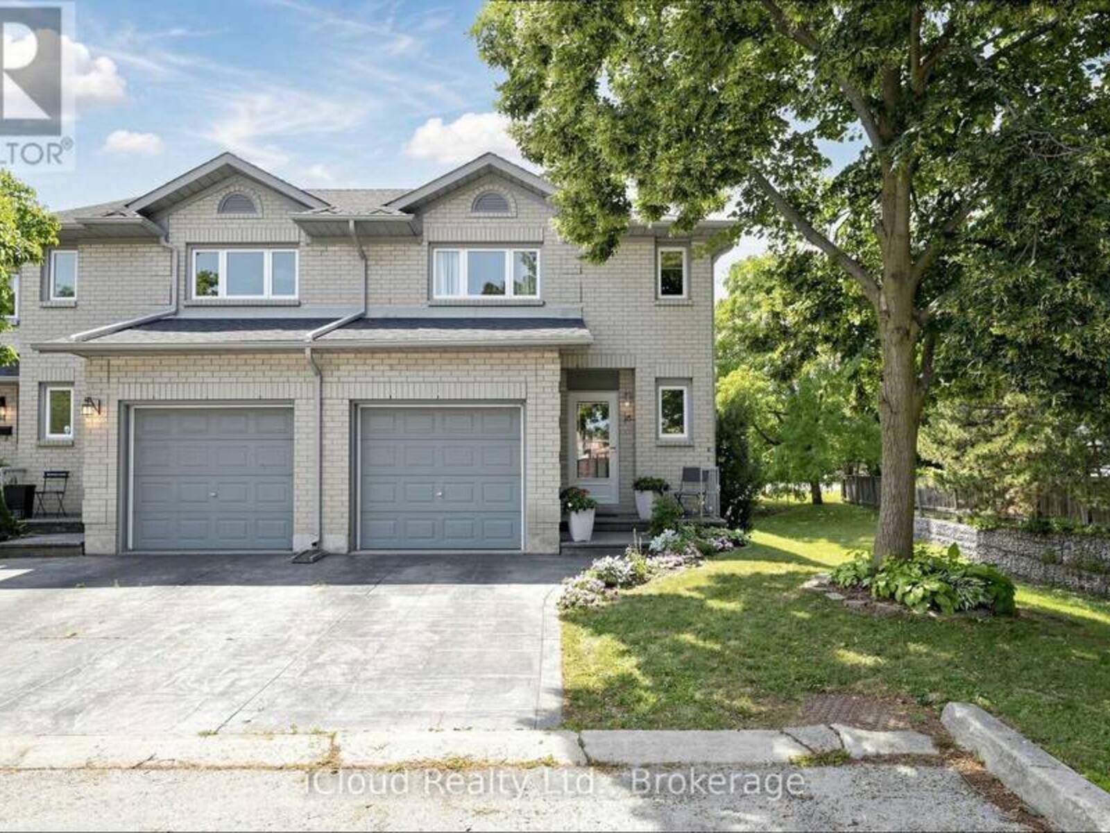 16 - 1 ROYALWOOD COURT, Hamilton, Ontario L8E 4Y1