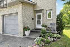 16 - 1 ROYALWOOD COURT | Hamilton Ontario | Slide Image Two