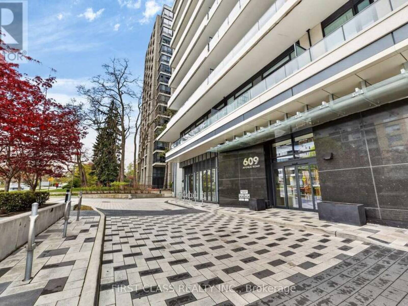 707 - 609 AVENUE ROAD, Toronto, Ontario M4V 0B1