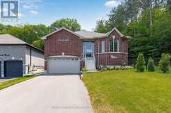 31 REVOL ROAD | Penetanguishene Ontario | Slide Image One