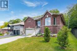 31 REVOL ROAD | Penetanguishene Ontario | Slide Image Three